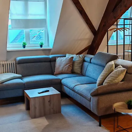 Charmante Altbau Maisonette Im Zentrum *